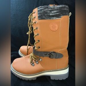 Women’s Tan / Camel Leather Lace-Up Boots – Fits Size 7